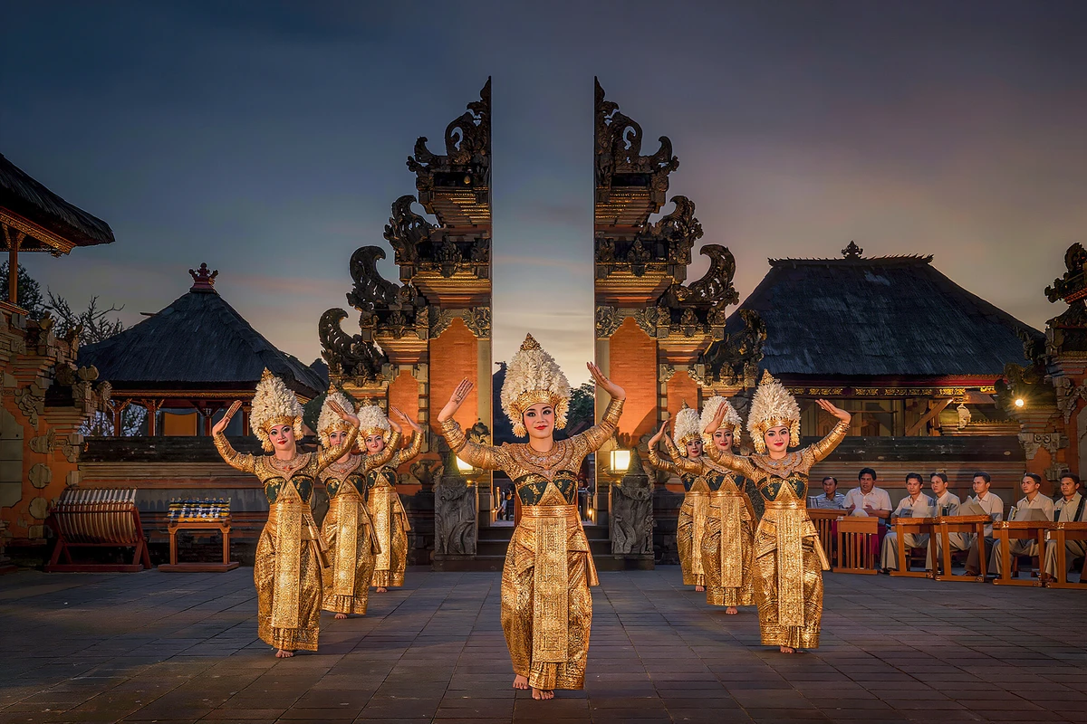 Ubud Palace Legong Dance Show Tickets with Live Gamelan Bali