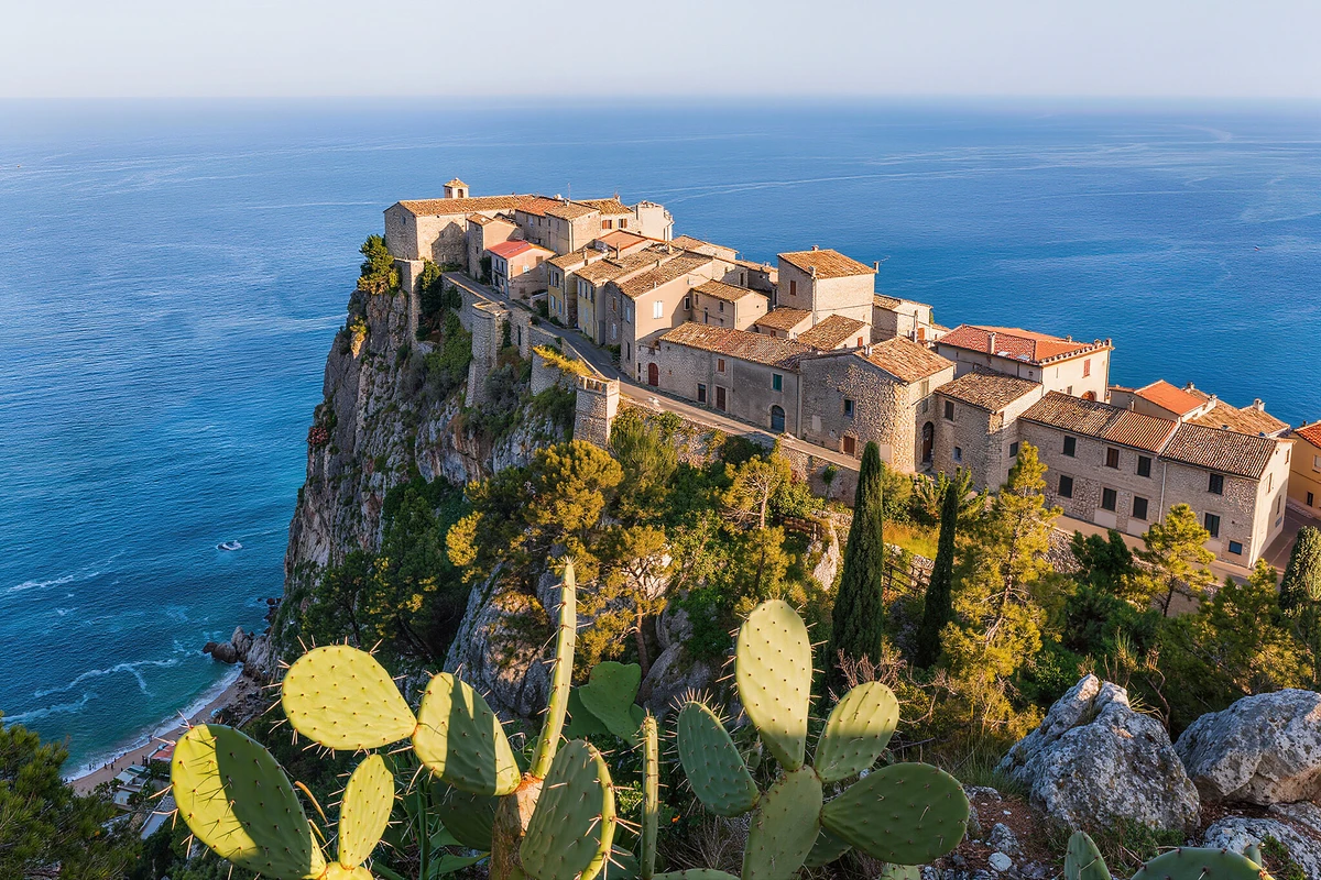 Private Customisable French Riviera Tour (5 or 8 Hours)
