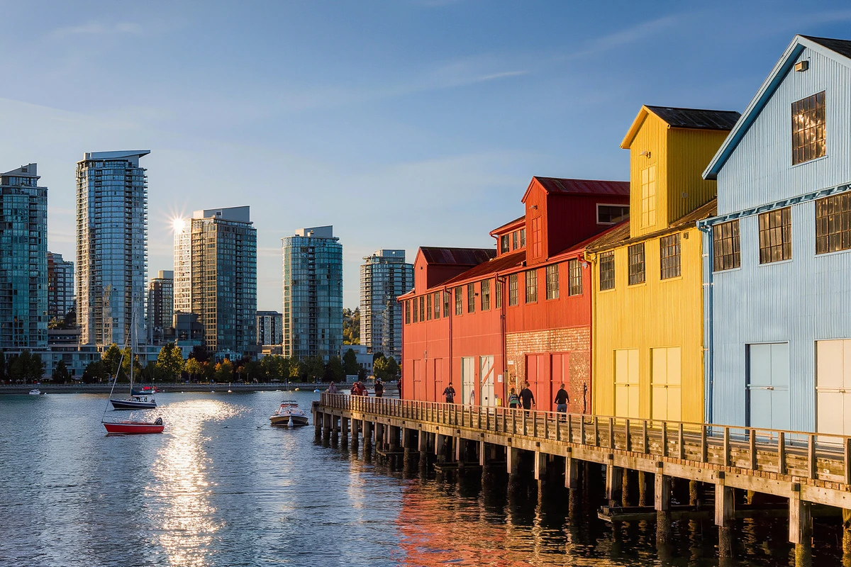 Vancouver Highlights Day Tour from Seattle