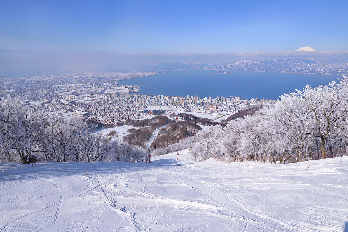Teine Ski & Snowboard Day with Lesson and Gear, Sapporo