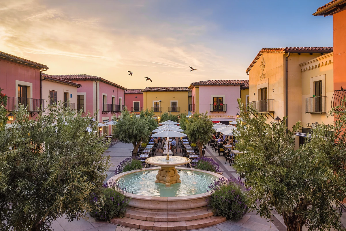 La Roca Village Outlet Shopping Day Trip from Barcelona