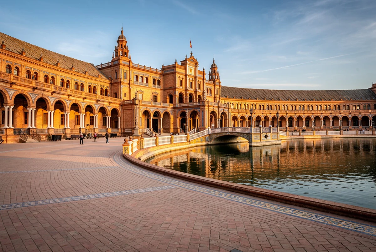 Private Seville City Tour by Eco Tuk-Tuk