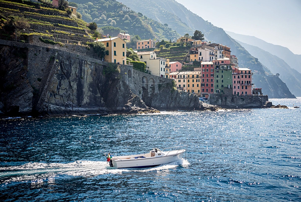 Cinque Terre Coast Boat Tour from Monterosso