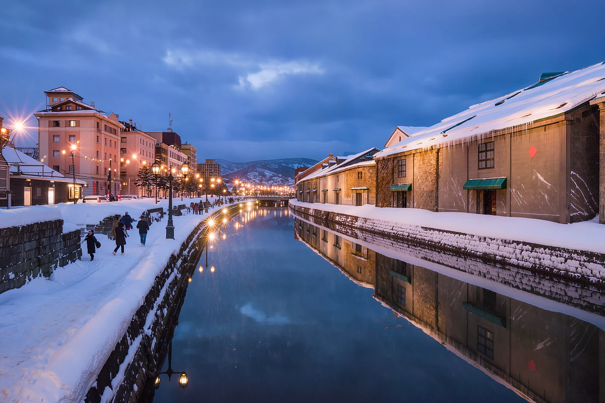 Otaru, Hokkaido Shrine & Hill of the Buddha Day Trip from Sapporo