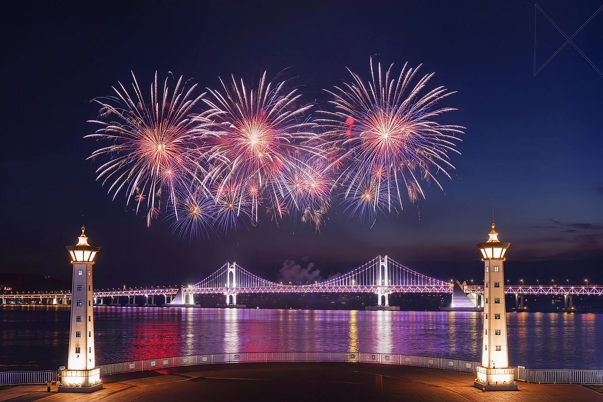 Busan Night Viewpoints and Evening Cruise with Fireworks