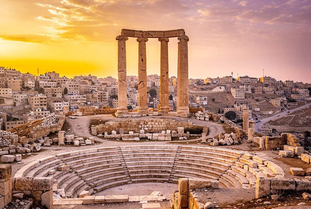 مطار الملكة علياء الدولي إلى عمّان