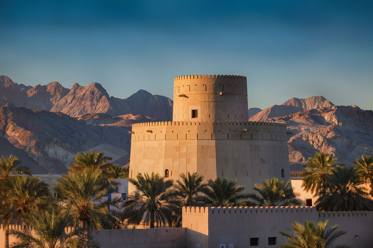 سلطنة عمان