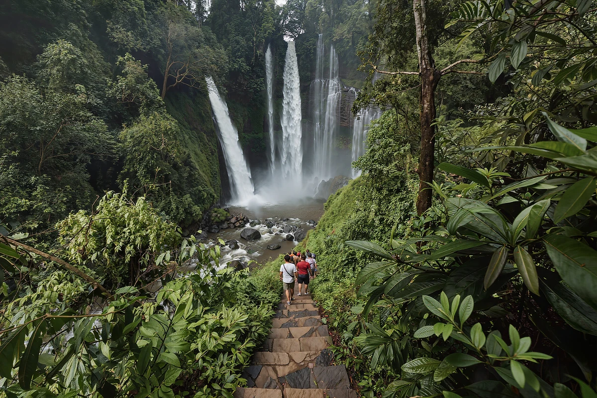 Sekumpul Waterfall, Ulun Danu Bratan & Taman Ayun Temple Day Trip Bali