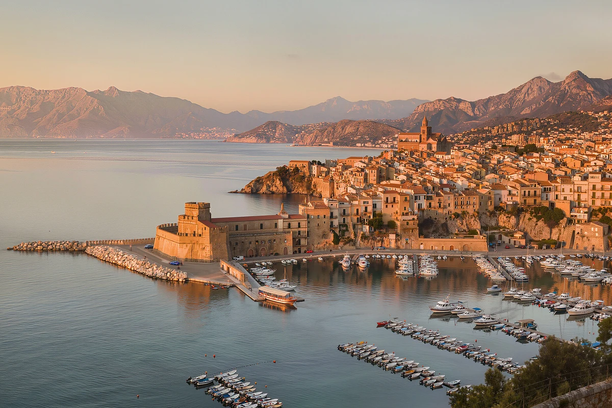 Scandola Nature Reserve Boat Tour from Ajaccio