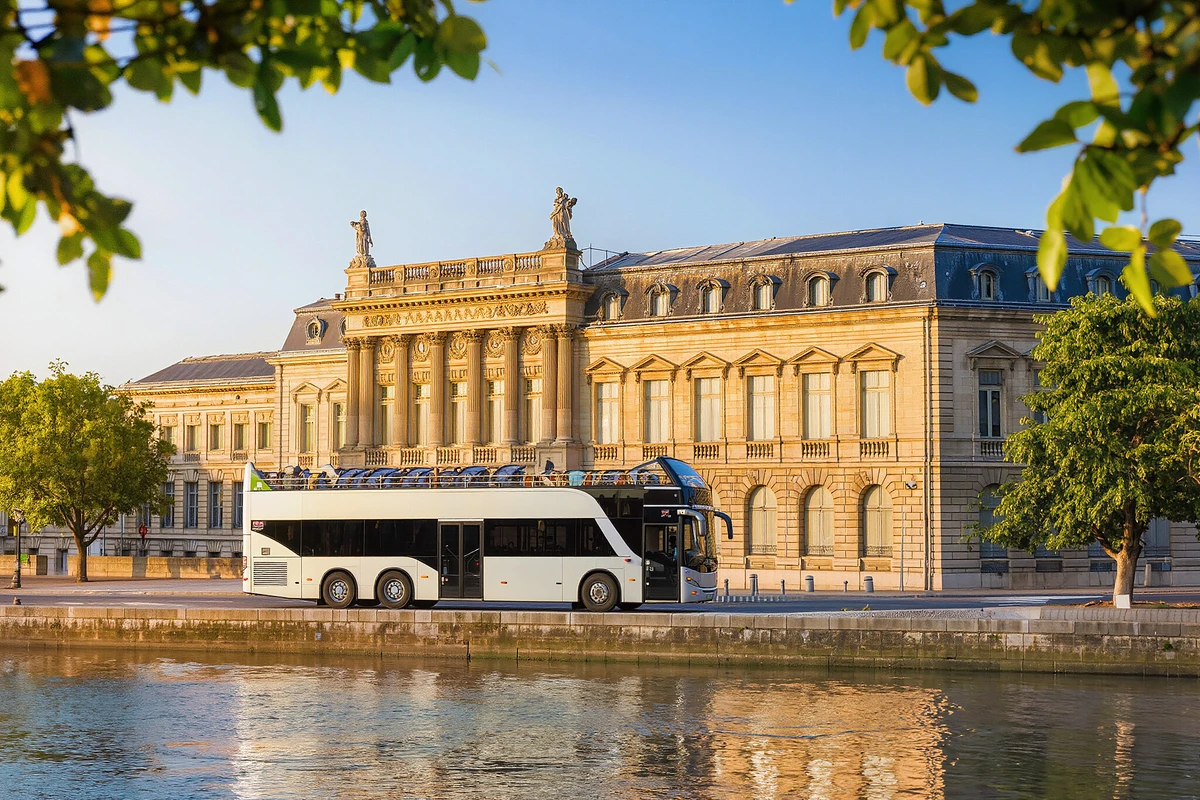 Bordeaux Hop-On Hop-Off Bus 24-Hour Pass