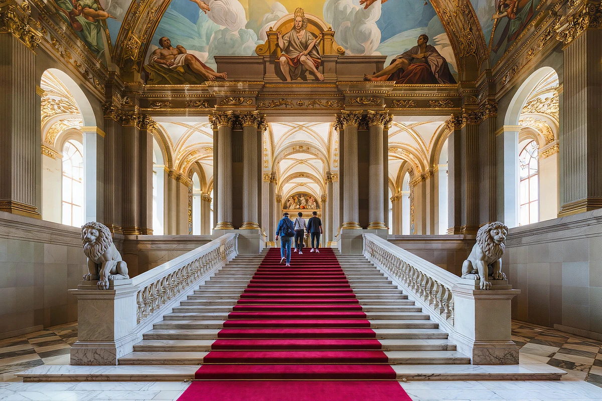 Royal Palace of Madrid Guided Tour with Priority Entry