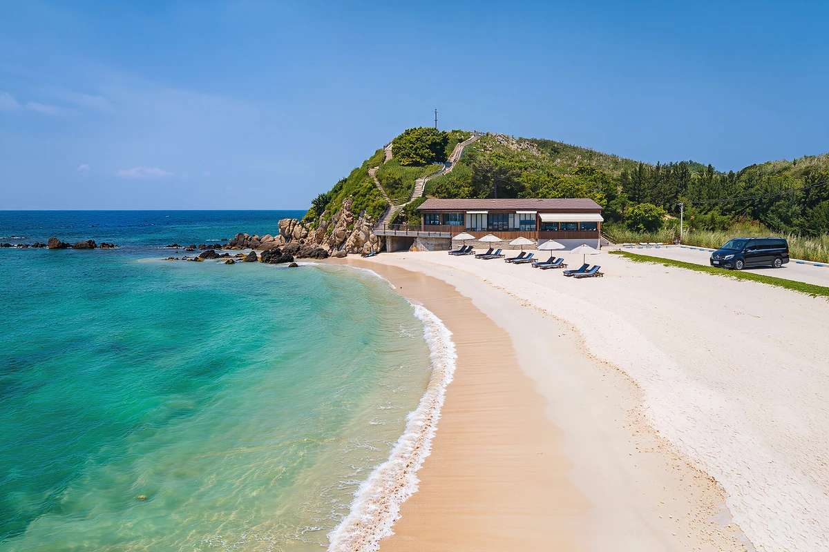 Jeju Airport to Hamdeok Beach