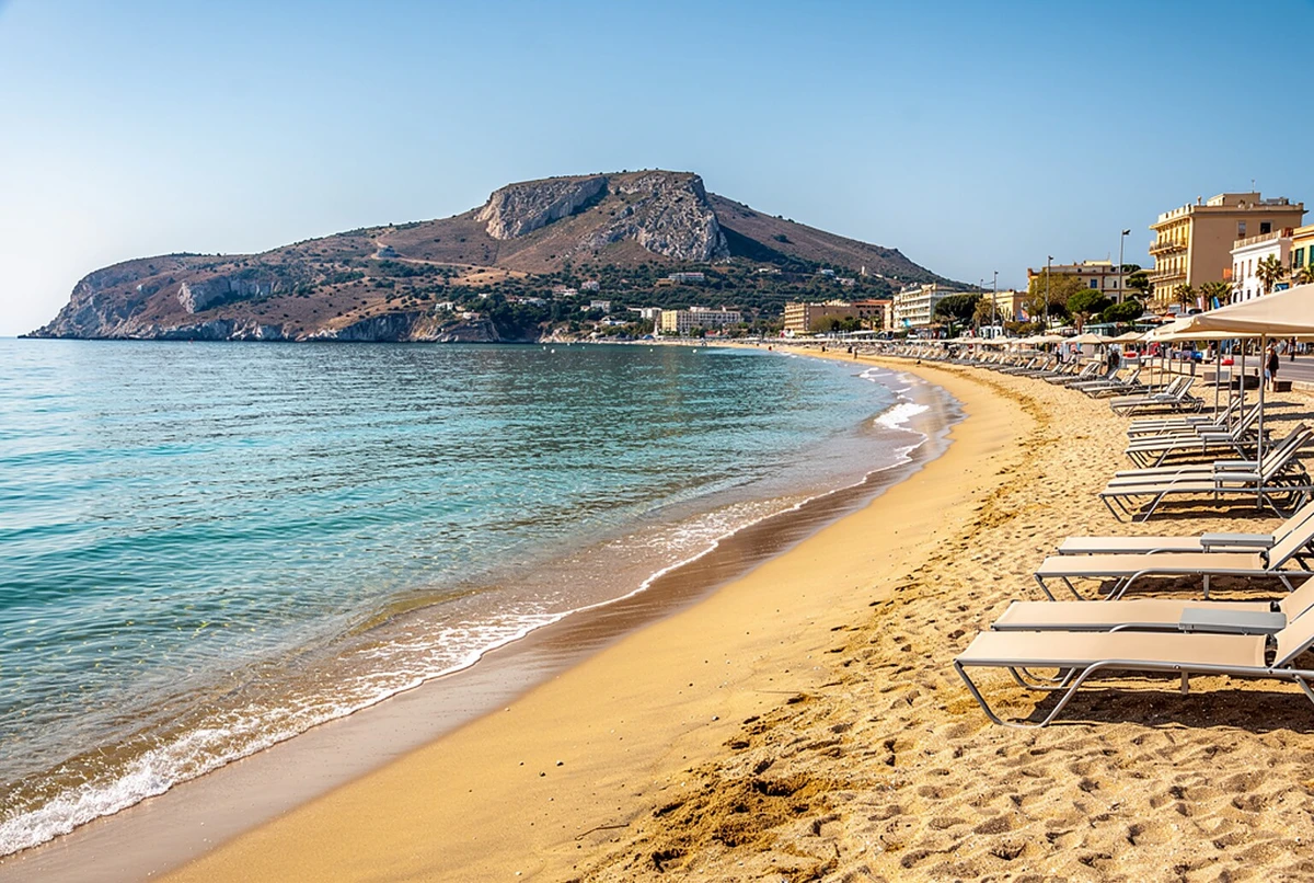 Devil's Saddle Boat Tour with Swim Stops from Cagliari Sardinia