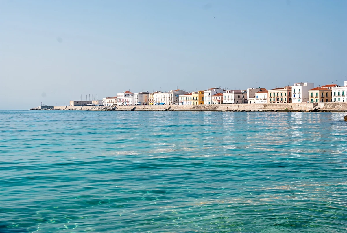 Vintage Boat Trip along the Bari Coast with Swim Stop
