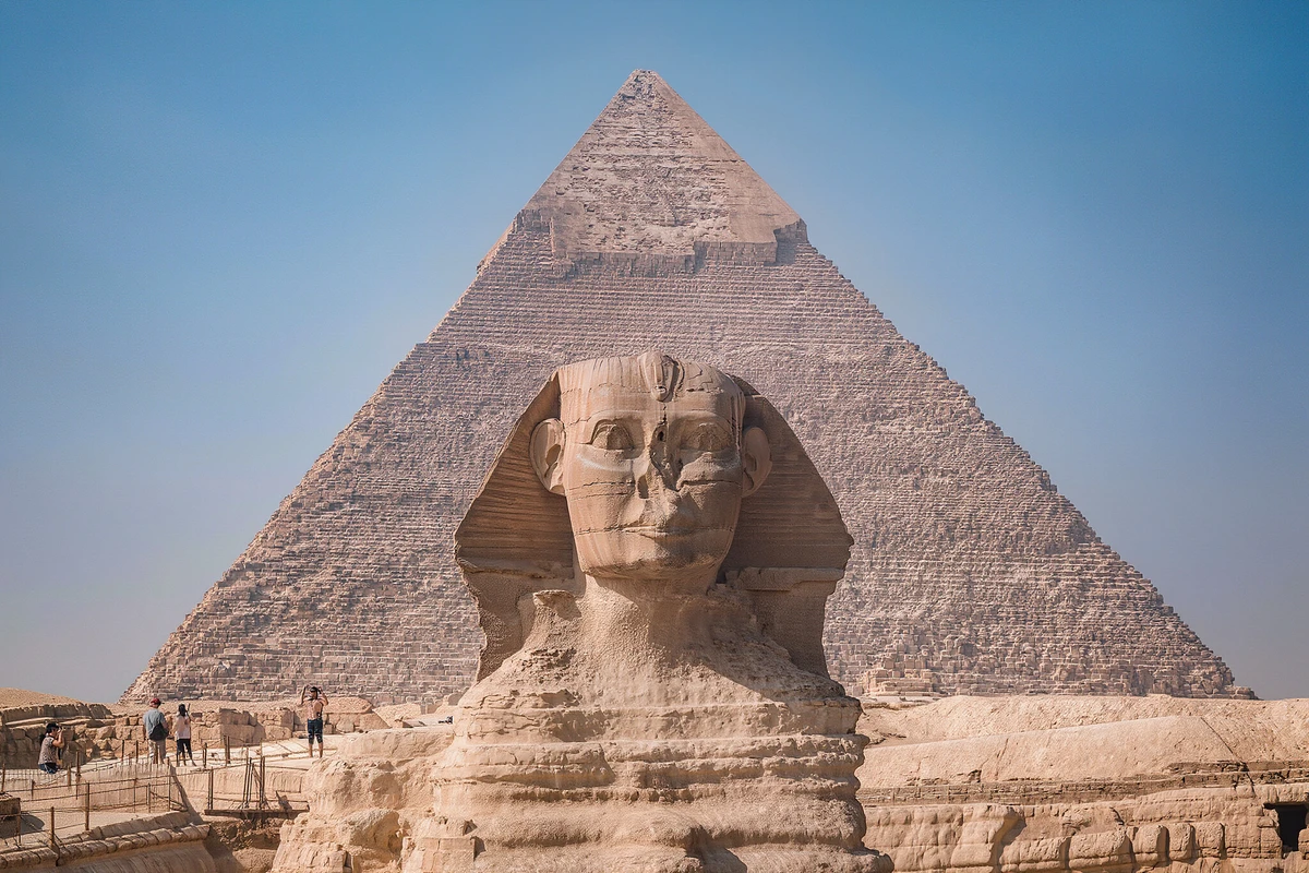 Cairo Pyramids and Grand Egyptian Museum Day Trip from Makadi Bay