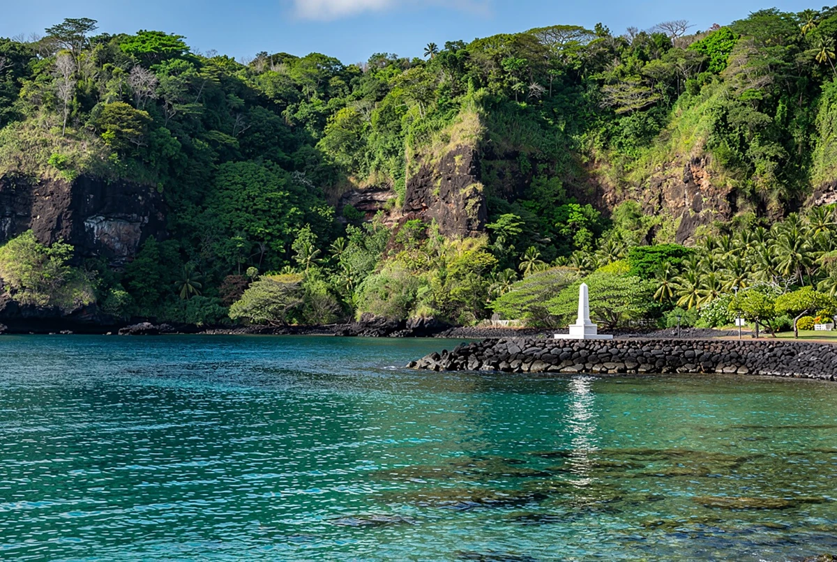 Captain Cook Catamaran Snorkel Day Trip with Lunch Kona
