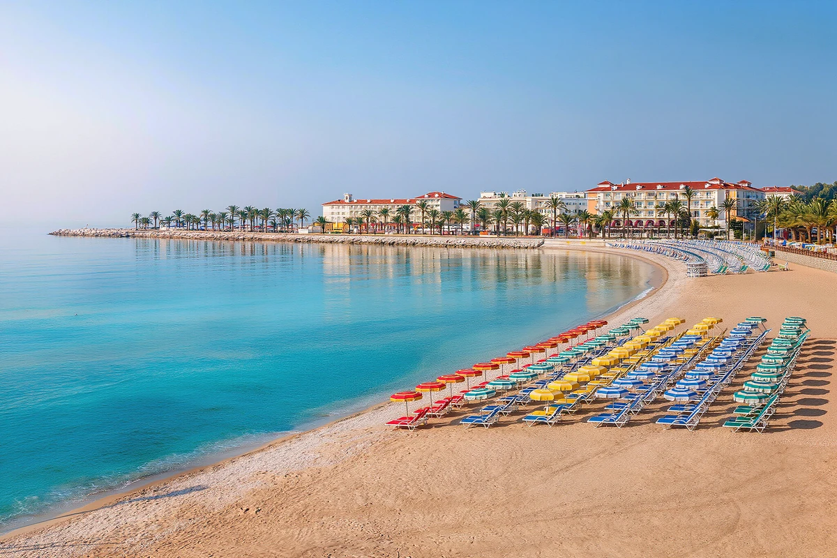 مطار بولونيا إلى ريميني
