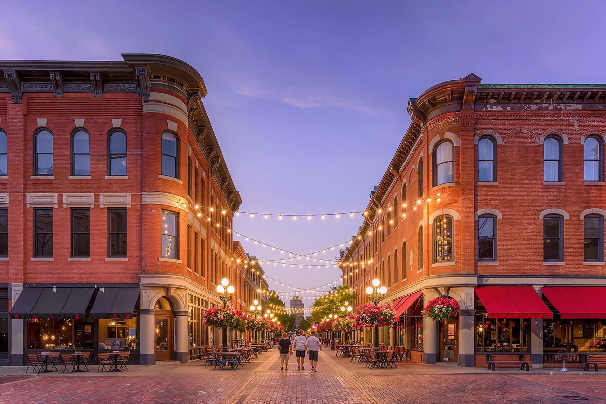 Denver City Highlights, Views & Hidden Spots Bus Tour