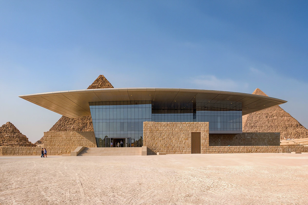 Cairo Pyramids and Grand Egyptian Museum Day Trip from Makadi Bay