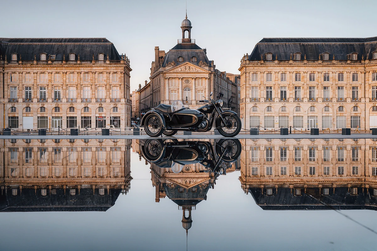 Private Vintage Sidecar Sightseeing Ride in Bordeaux