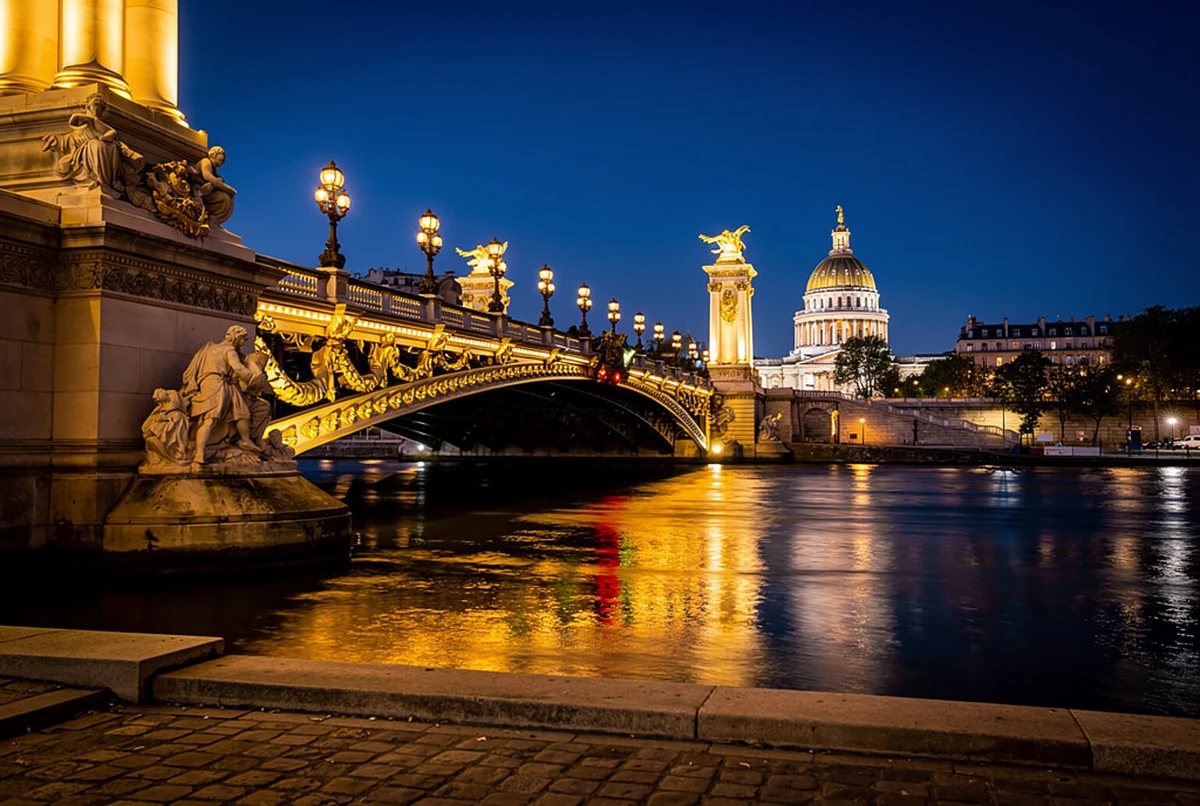 Private Paris by Night Tour in a Vintage 2CV