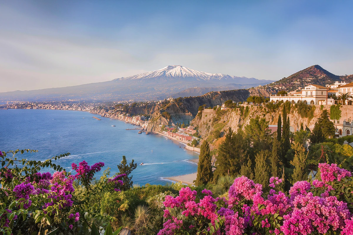 Taormina Savoca and Castelmola Day Tour with Brunch Catania