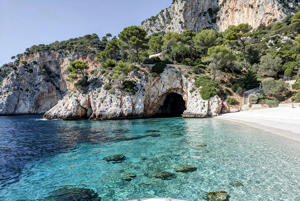 Mala Cave & Villefranche RIB Boat Tour with Snorkelling Stop Nice