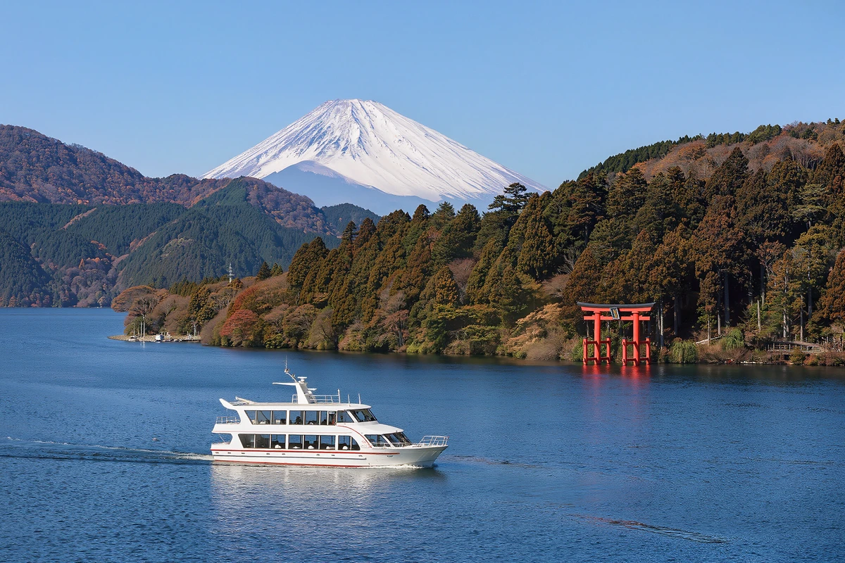 Mount Fuji, Kamakura Great Buddha & Lake Ashi Day Trip from Tokyo