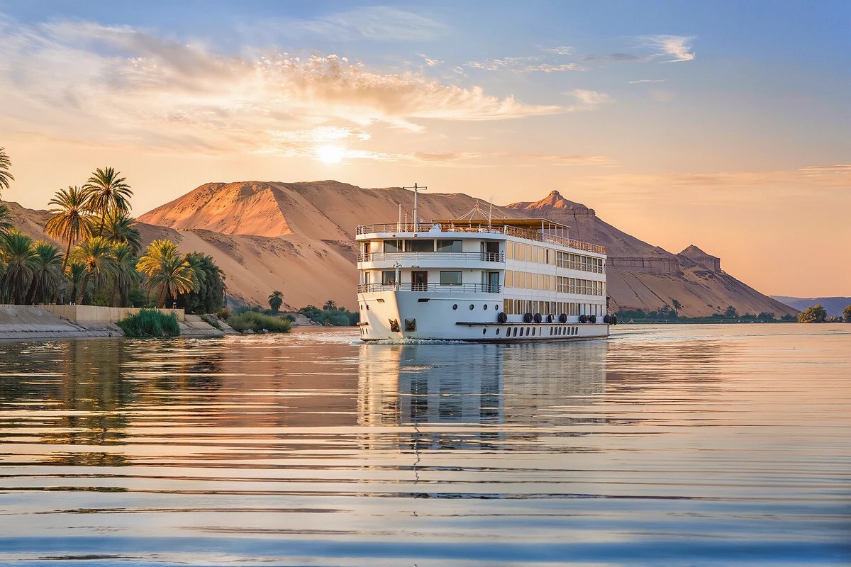 Nile Cruise 3-Day Aswan to Luxor with Hot Air Balloon