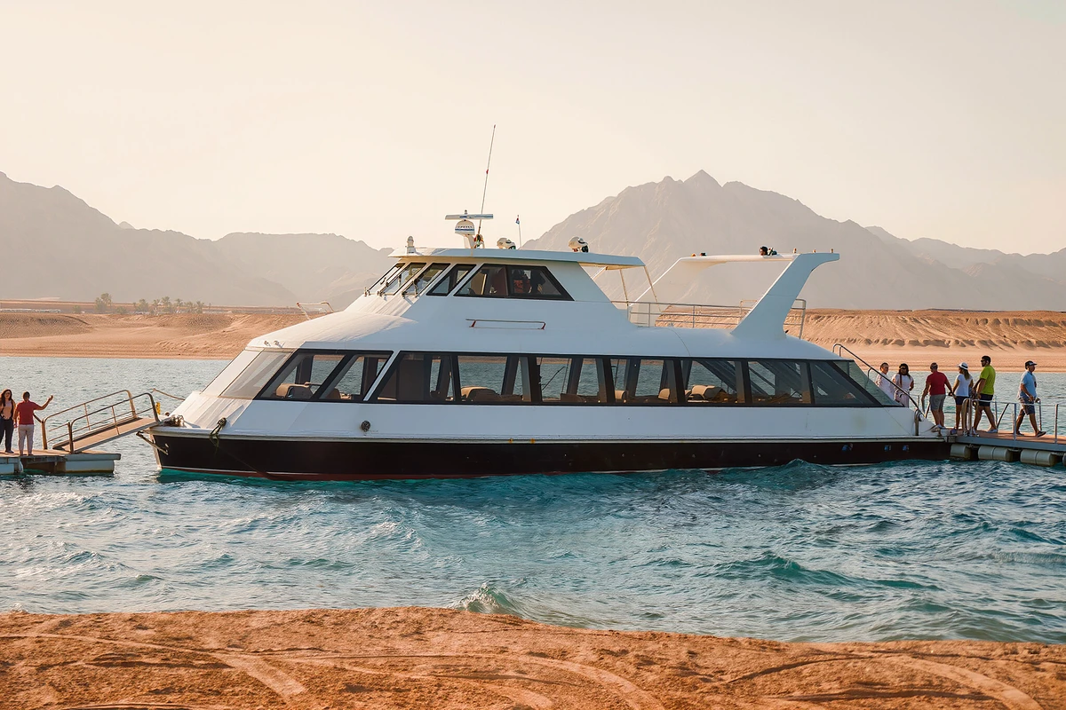 Panorama Semi-Submarine with Snorkelling Makadi Bay
