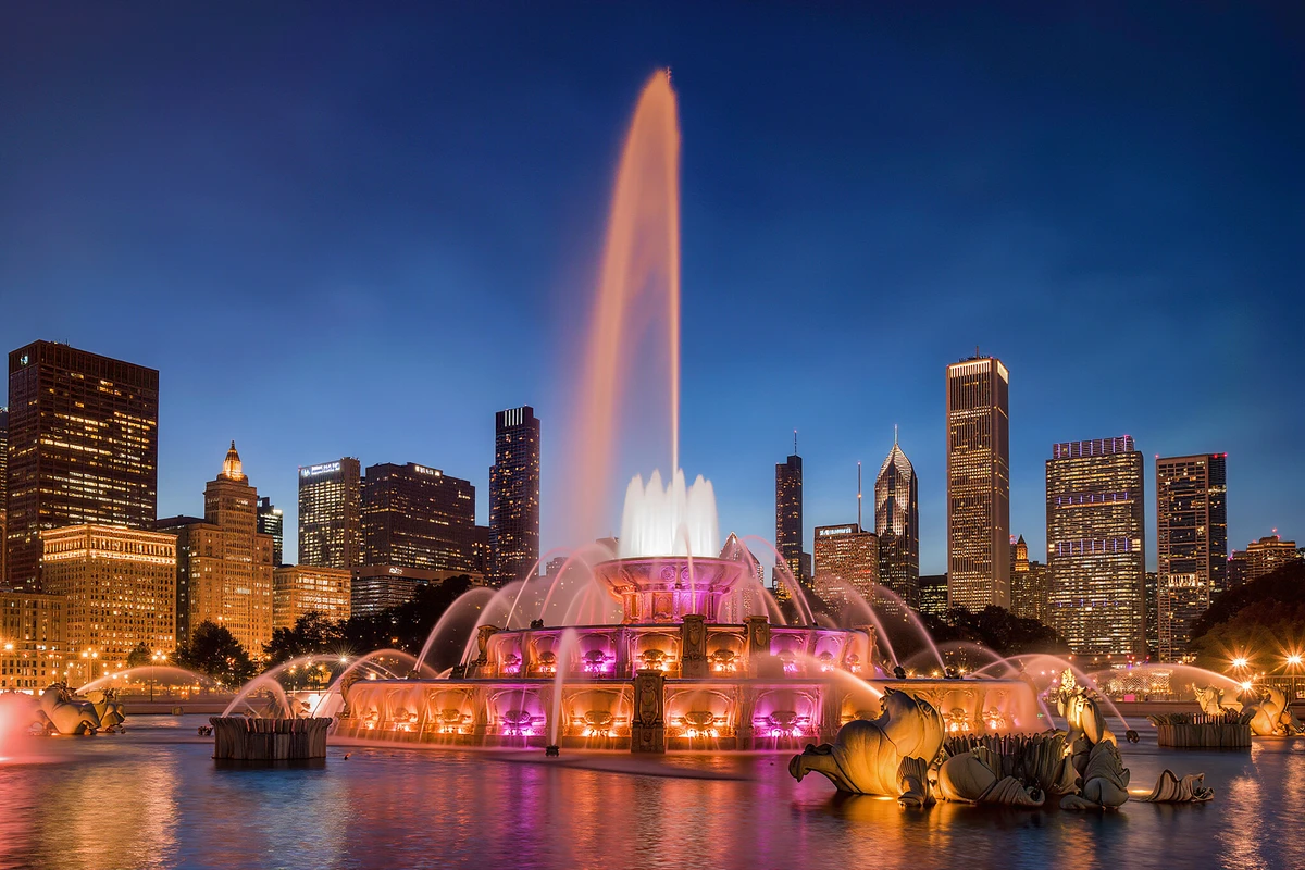 Chicago Night Skyline Cruise on the River and Lake Michigan