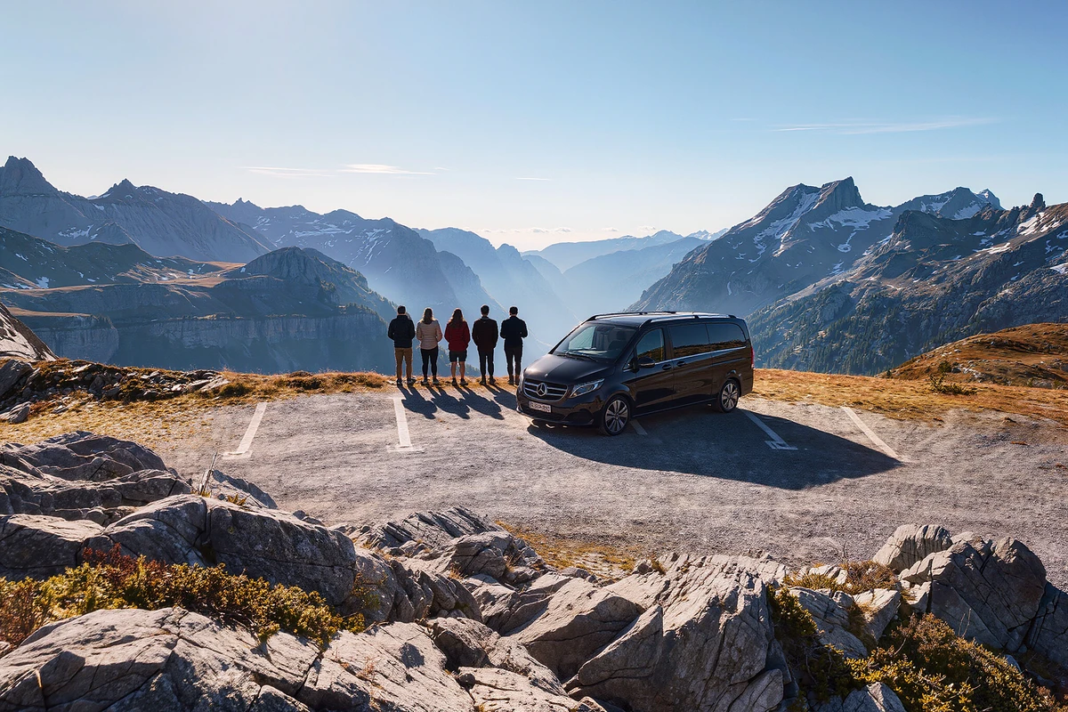 Sierra Nevada 4x4 Safari up to 2500 Metres Day Tour from Granada
