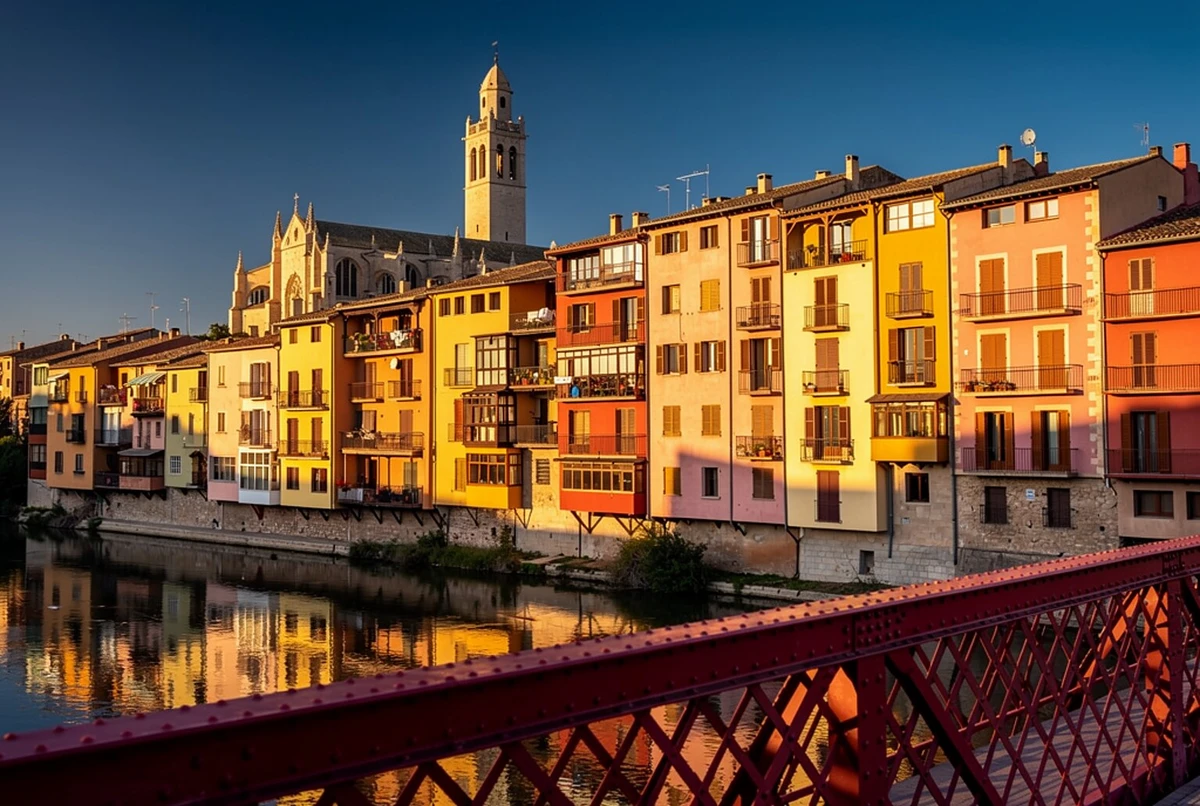 Girona & Costa Brava Small-Group Day Tour from Barcelona