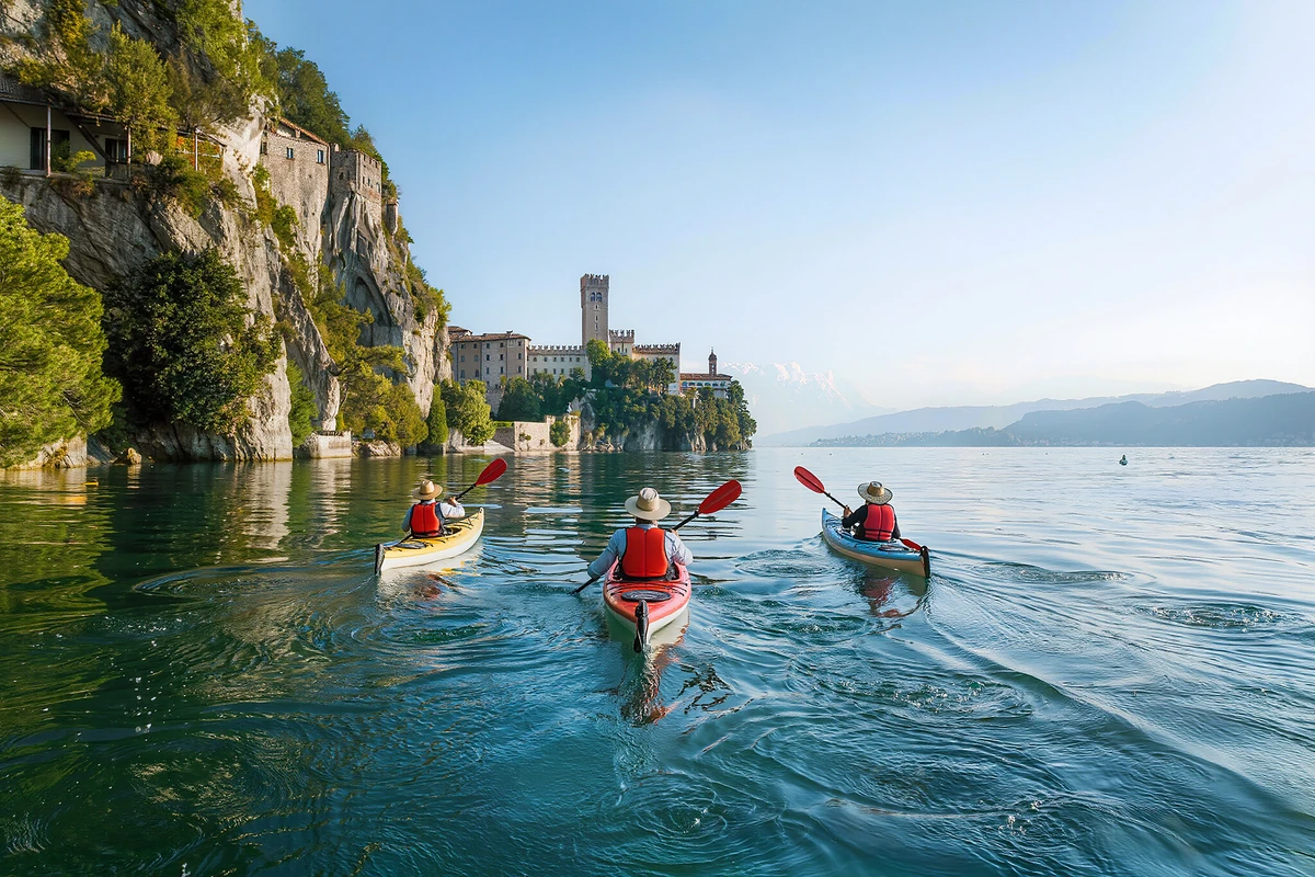 Lake Albano Kayak Tour below Castel Gandolfo with Swim Stop from Rome