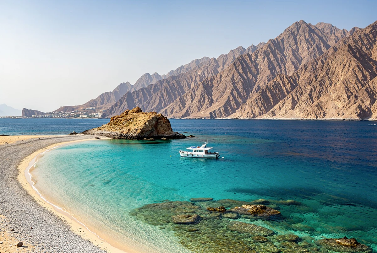 رحلة يومية للغطس في دبا على ساحل الفجيرة من دبي