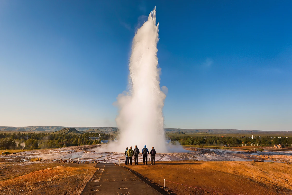 Golden Circle Full-Day Tour from Reykjavik with Kerið Crater