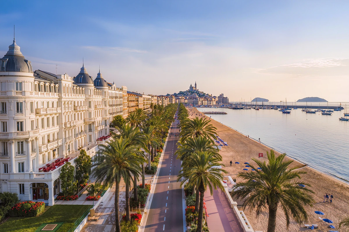 French Riviera in One Day Tour from Nice: Monaco, Èze, Antibes & Cannes