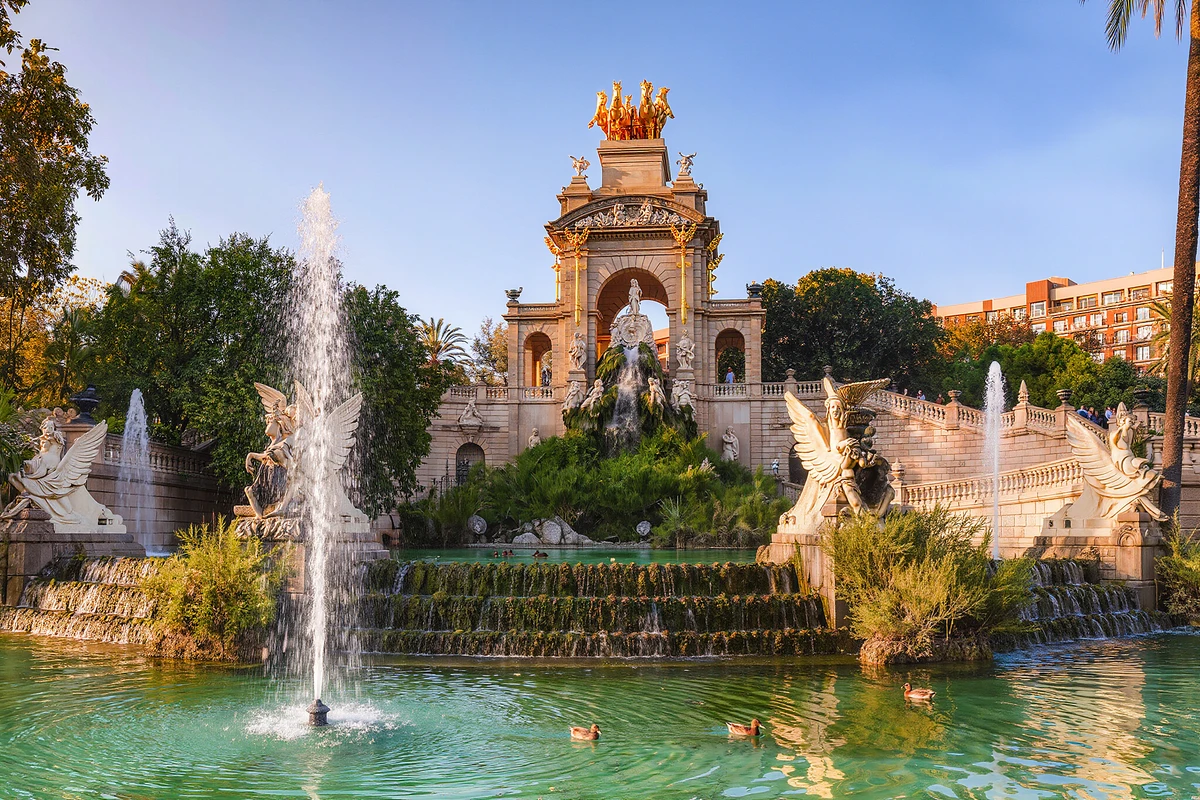Barcelona Waterfront & Ciutadella Park Guided Segway Tour
