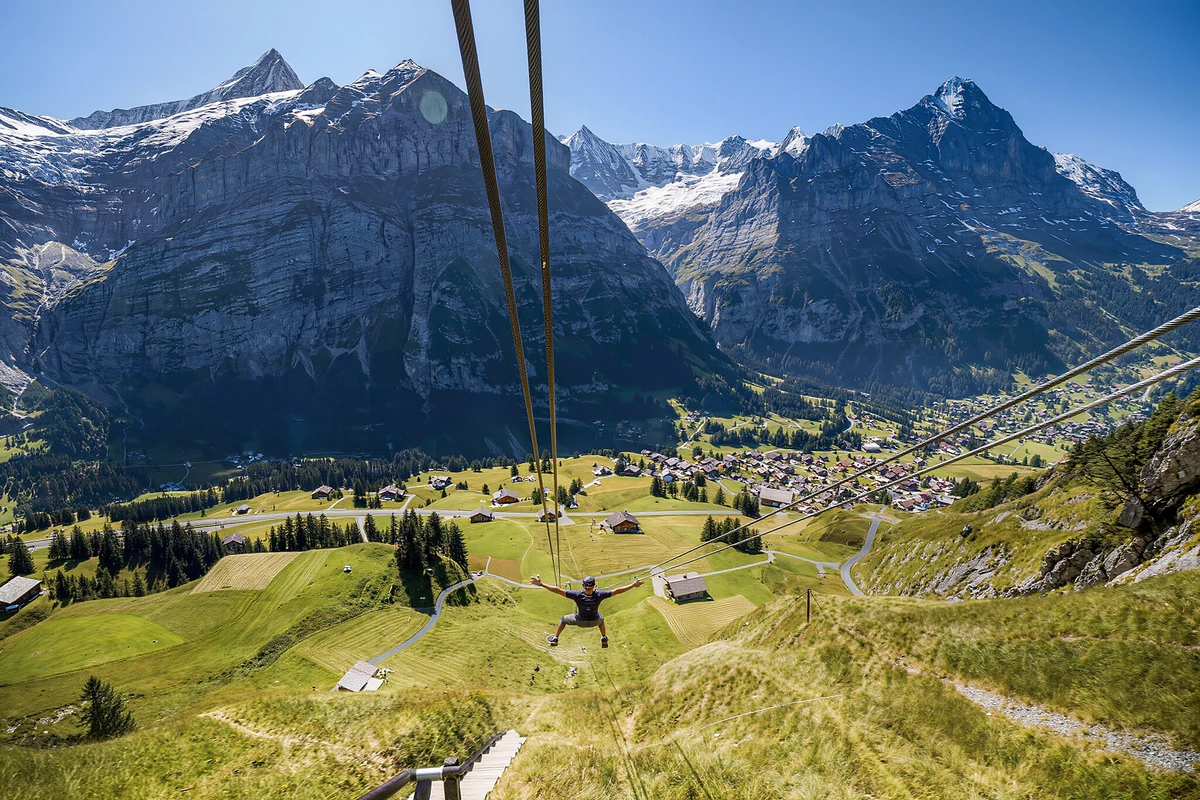 Grindelwald First Gondola & Cliff Walk Tickets