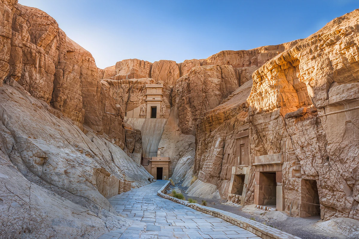 Luxor 2-Day Trip with Balloon and Felucca from Marsa Alam