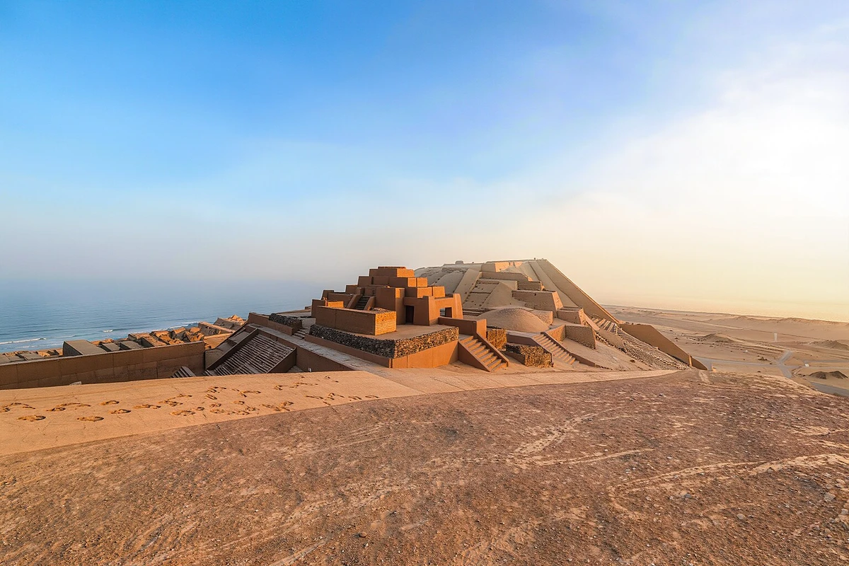 مطار ليما إلى باتشاكاماك