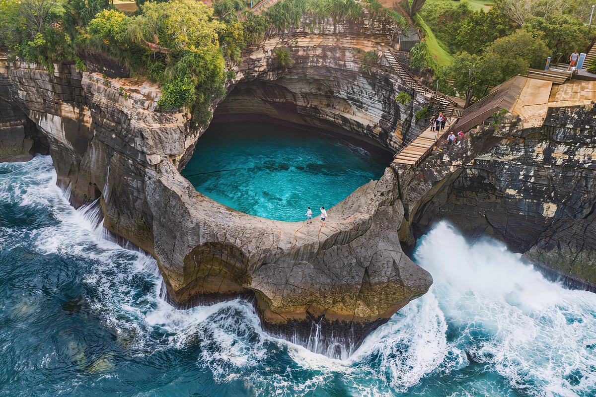 Nusa Penida Manta Snorkeling & West Island Day Trip from Bali