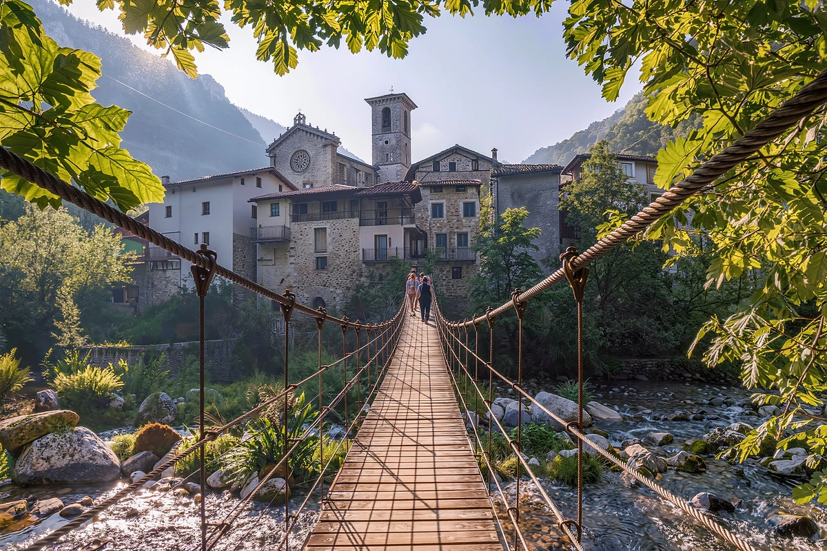 Catalonia Medieval Villages Small-Group Day Trip from Barcelona