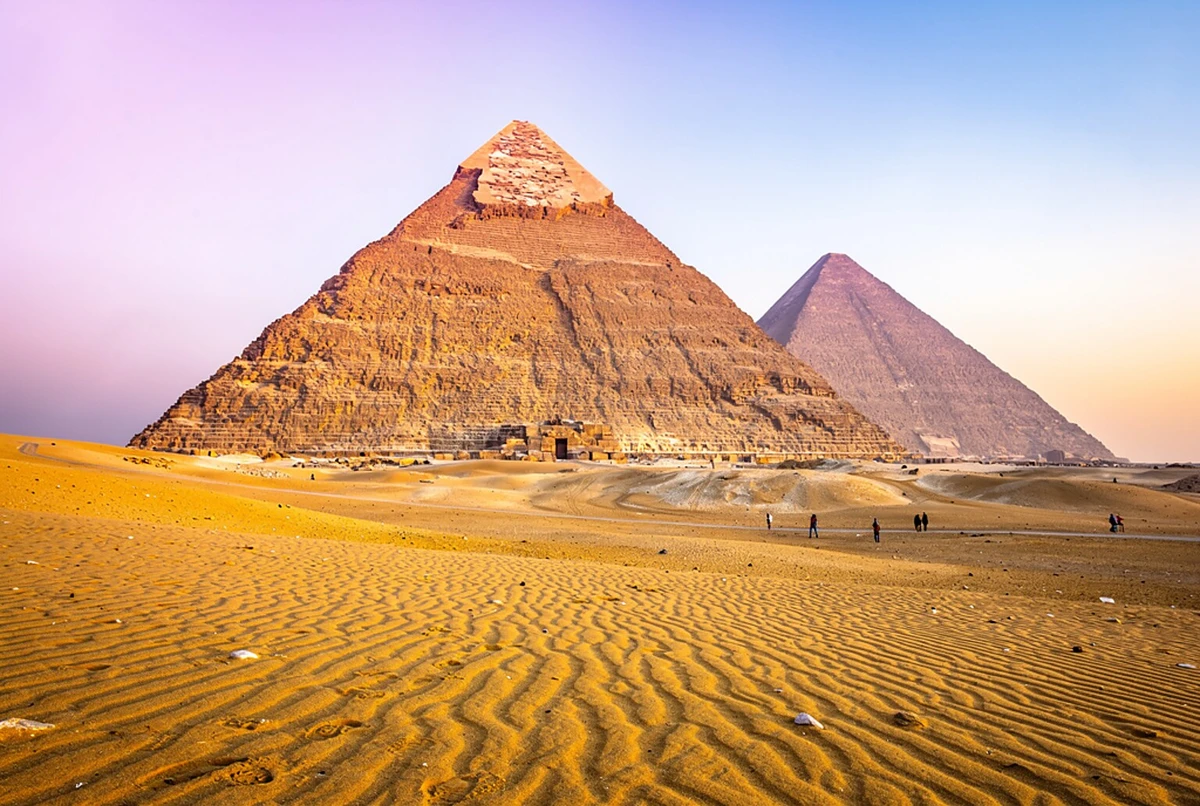 Female-Guided Pyramids, Sphinx, Egyptian Museum & Khan El-Khalili Tour Cairo