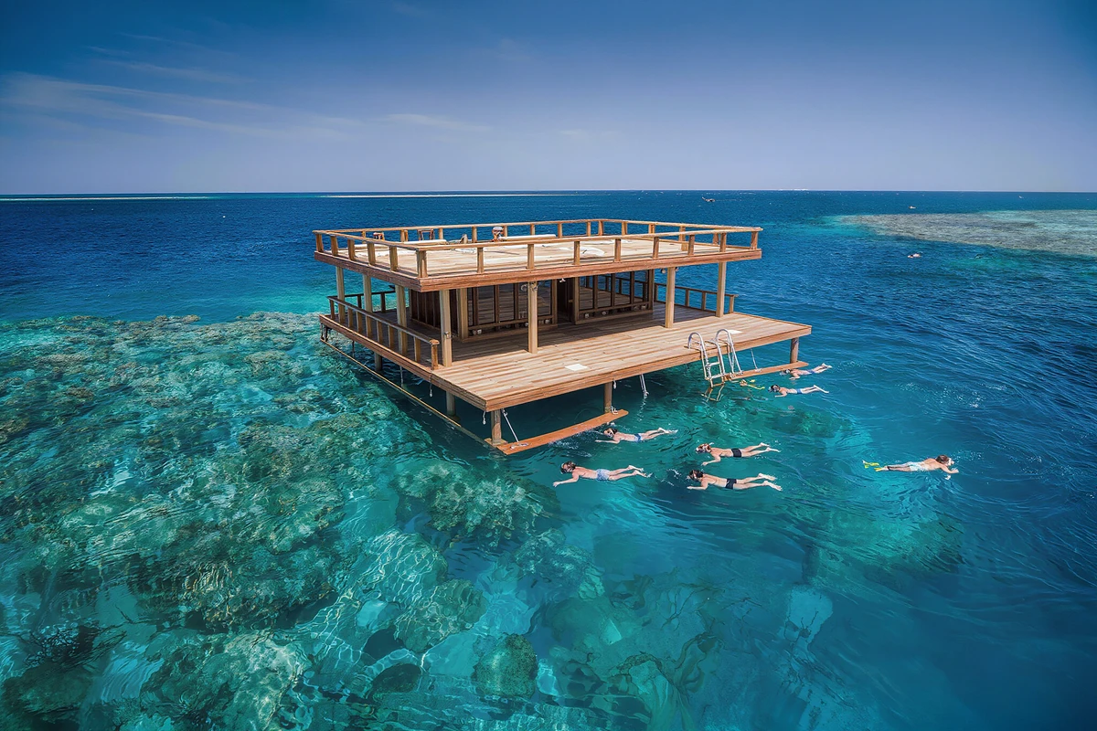 Panoramic Semi-Submarine with Snorkelling El Gouna