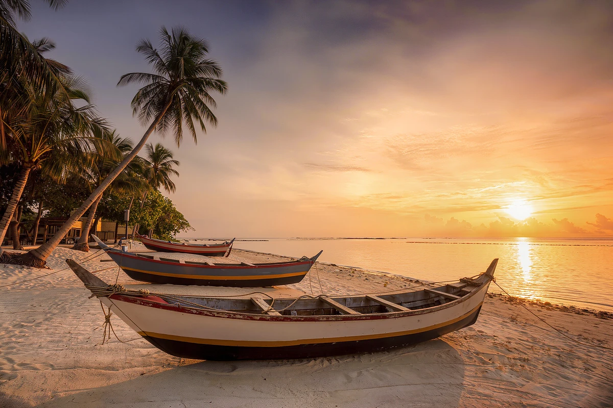Gili Trawangan Sunset Snorkeling Boat Tour Lombok