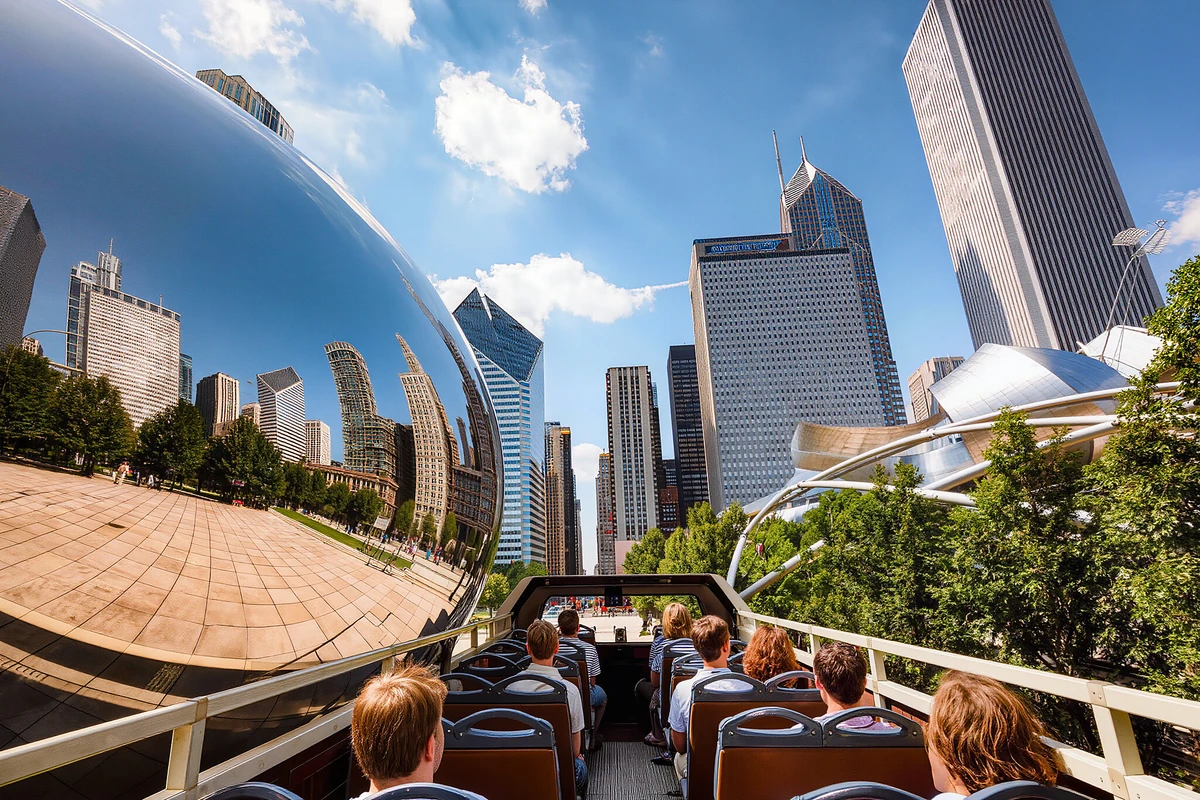 Chicago Hop-On Hop-Off Open-Top Bus Tour with 11 Stops