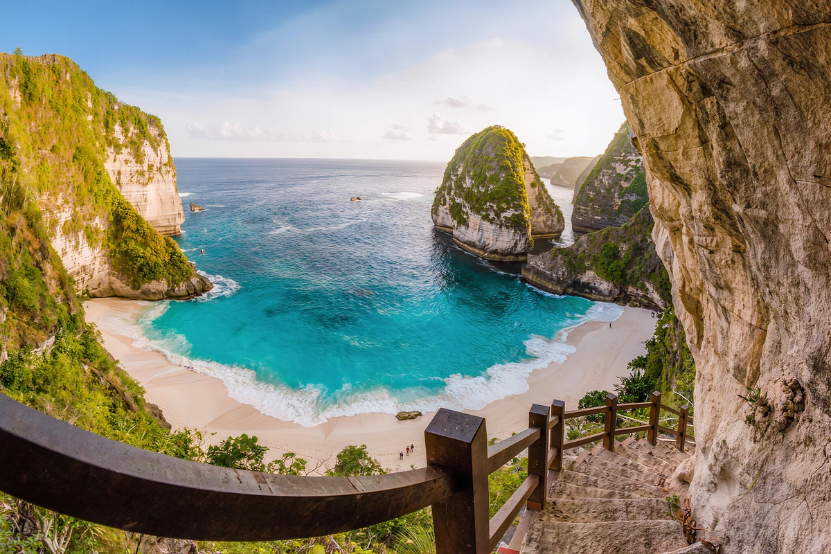 Nusa Penida East & West Highlights Full-Day Tour from Bali