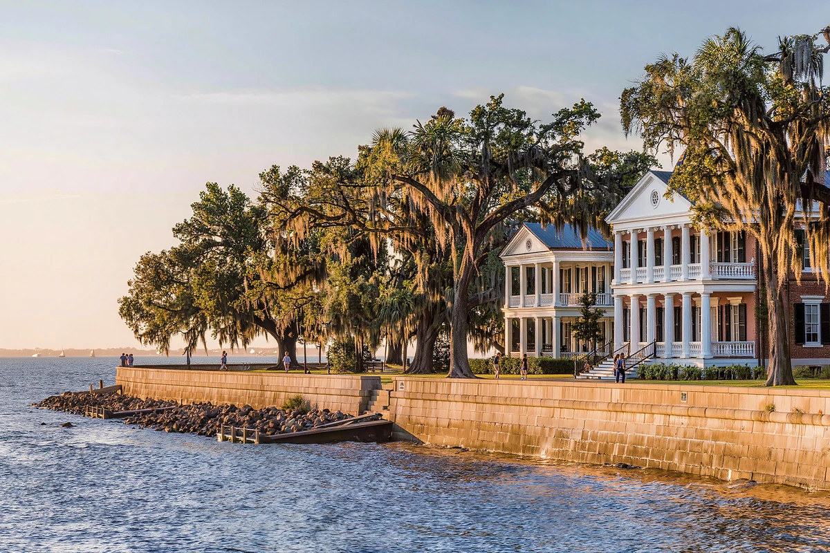 Charleston Historic Highlights Guided Bus Tour