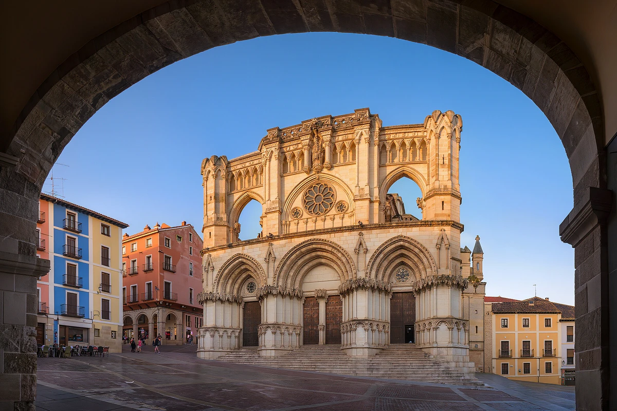 Cuenca & Enchanted City Day Trip from Madrid with Lunch